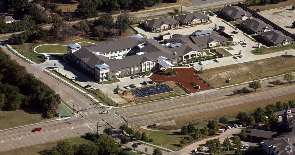 8501 Mid Cities Blvd, North Richland Hills, TX à vendre - Photo du bâtiment - Image 3 de 9