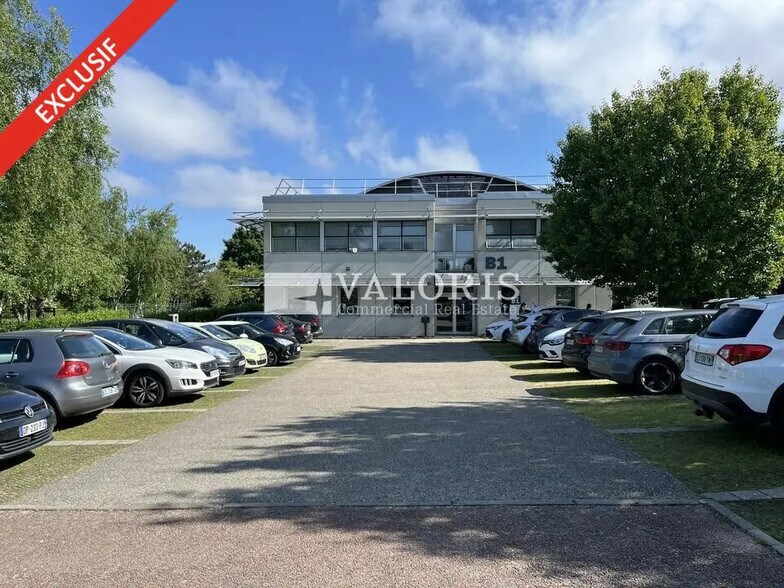 Bureau dans Saint-Priest à vendre - Photo du bâtiment - Image 2 de 12