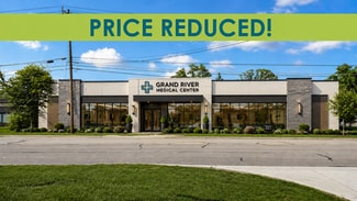 More details for 32315 Grand River Ave, Farmington, MI - Retail for Sale