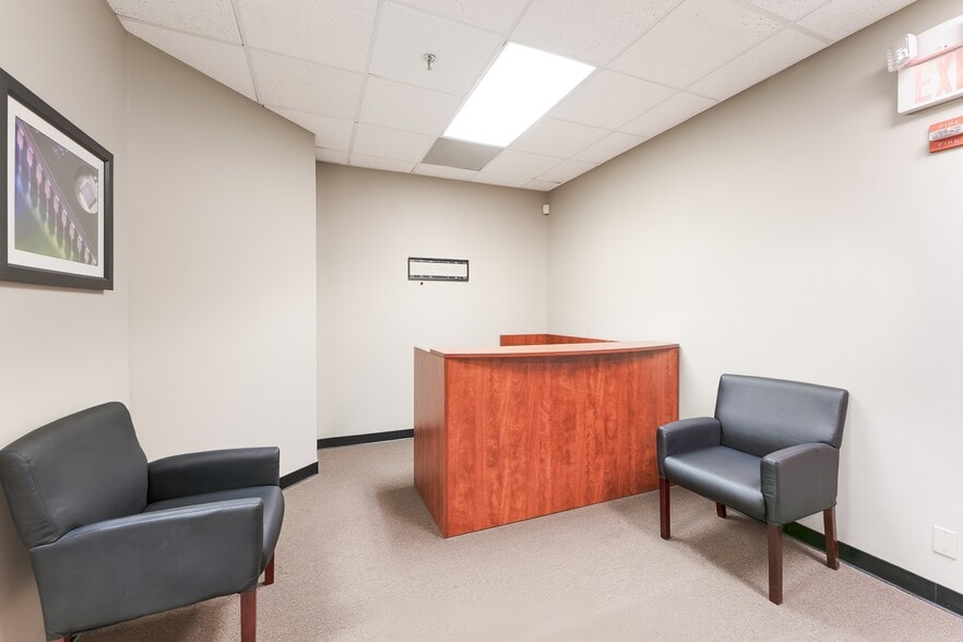 1801 Robert Fulton Dr, Reston, VA for sale - Building Photo - Image 2 of 25