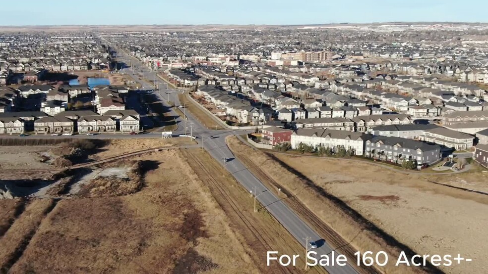 Q NE Sec 23 TWP 26 Range 1 Meridian 5 & Rge 11 rd, Airdrie, AB à vendre - Vid o sur l inscription commerciale - Image 2 de 9