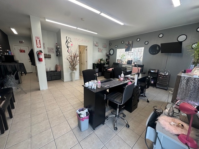 2345 N Major Ave, Chicago, IL for lease Interior Photo- Image 1 of 5