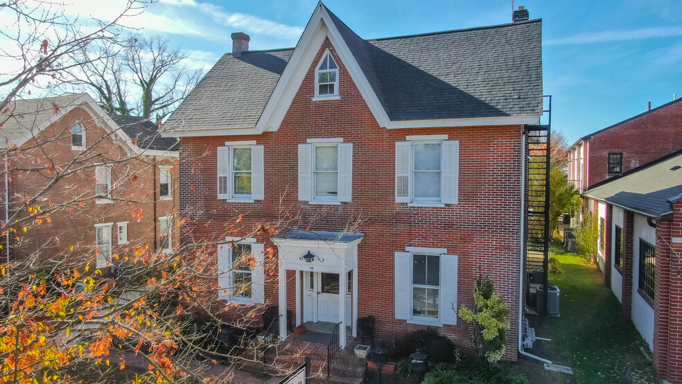 116 S Broad St, Kennett Square, PA à vendre - Photo du b timent - Image 3 de 8