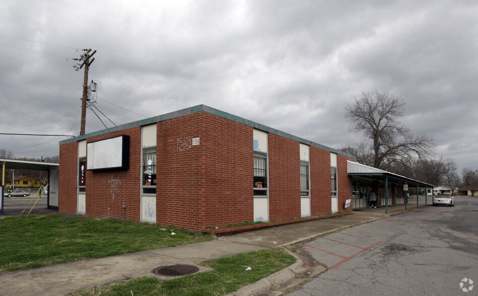 1304/1306 Wright Ave portefeuille de 2 propriétés à vendre sur LoopNet.ca - Photo principale - Image 2 de 2