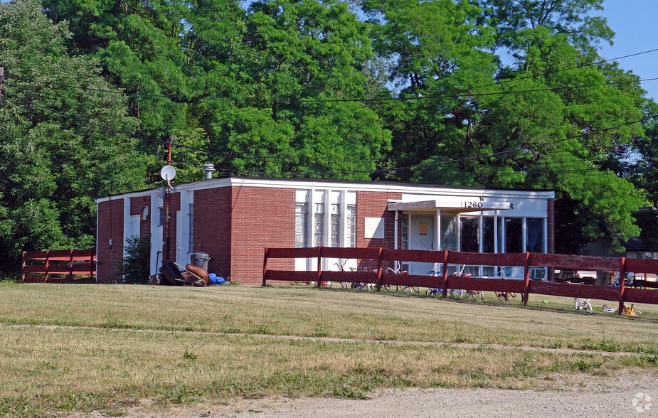 1250 & 1260 Shorter Rd portfolio of 2 properties for sale on LoopNet.ca - Primary Photo - Image 2 of 2