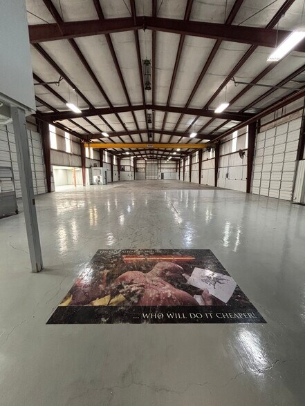 5101 Maxie St, Houston, TX for lease - Building Photo - Image 2 of 16