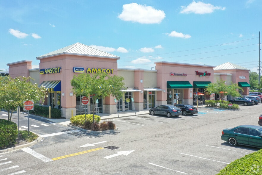 17501 Preserve Walk Ln, Tampa, FL for lease - Primary Photo - Image 1 of 12