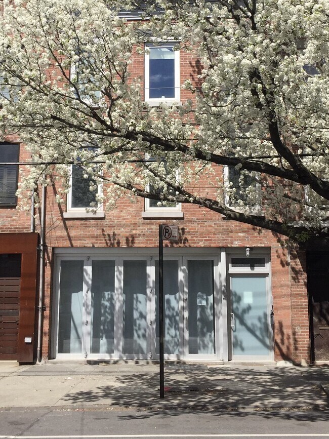 More details for 384 Van Brunt St, Brooklyn, NY - Retail for Lease