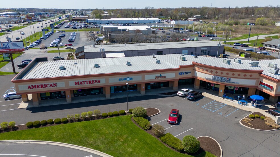 4916 Illinois Rd, Fort Wayne, IN à louer - Photo du bâtiment - Image 3 de 22