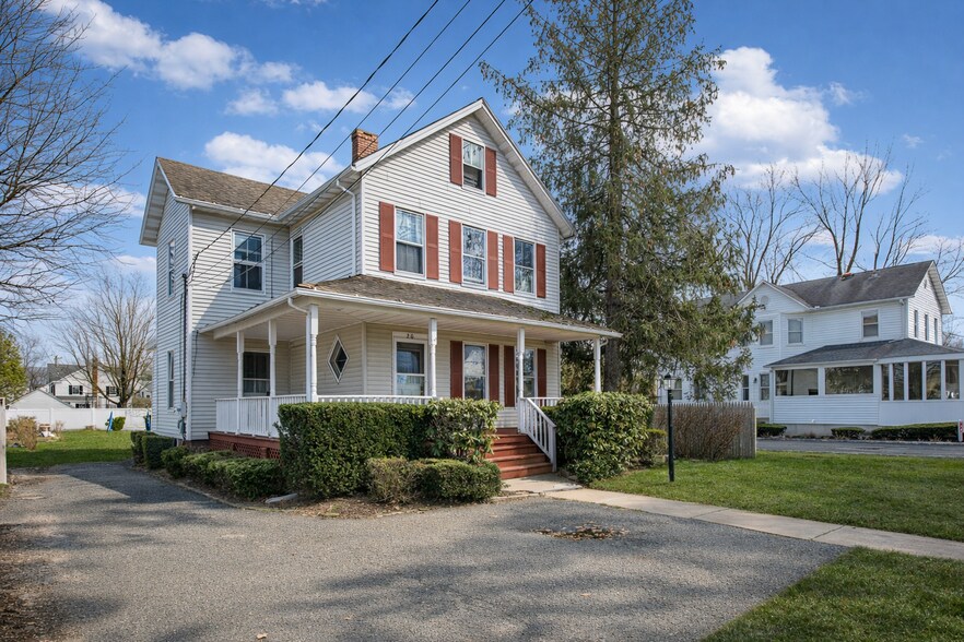 20 N Main St, Marlboro, NJ à vendre - Photo du bâtiment - Image 2 de 21