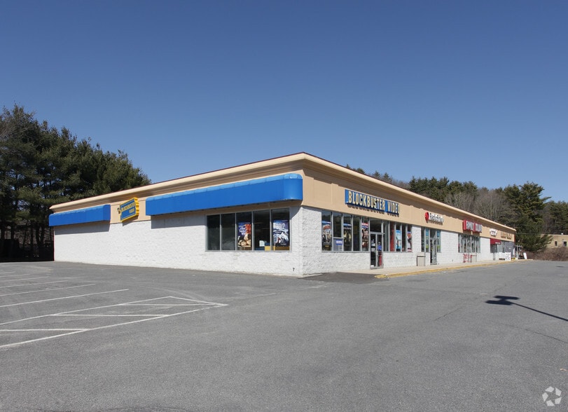 479-511 E Main St, Southbridge, MA for lease - Building Photo - Image 2 of 7