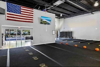 1040 Collier Center Way, Naples, FL à louer Photo intérieure- Image 1 de 3