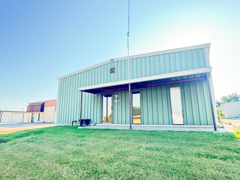 3439 Charleston Rd, Norman, OK à louer - Photo du bâtiment - Image 3 de 10