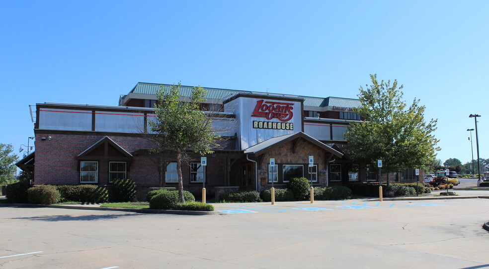 600 E County Line Rd, Ridgeland, MS for lease - Building Photo - Image 1 of 3