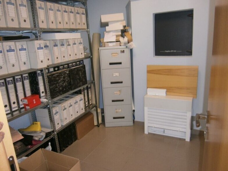 Retail in Elda, Alicante for sale - Interior Photo - Image 2 of 8