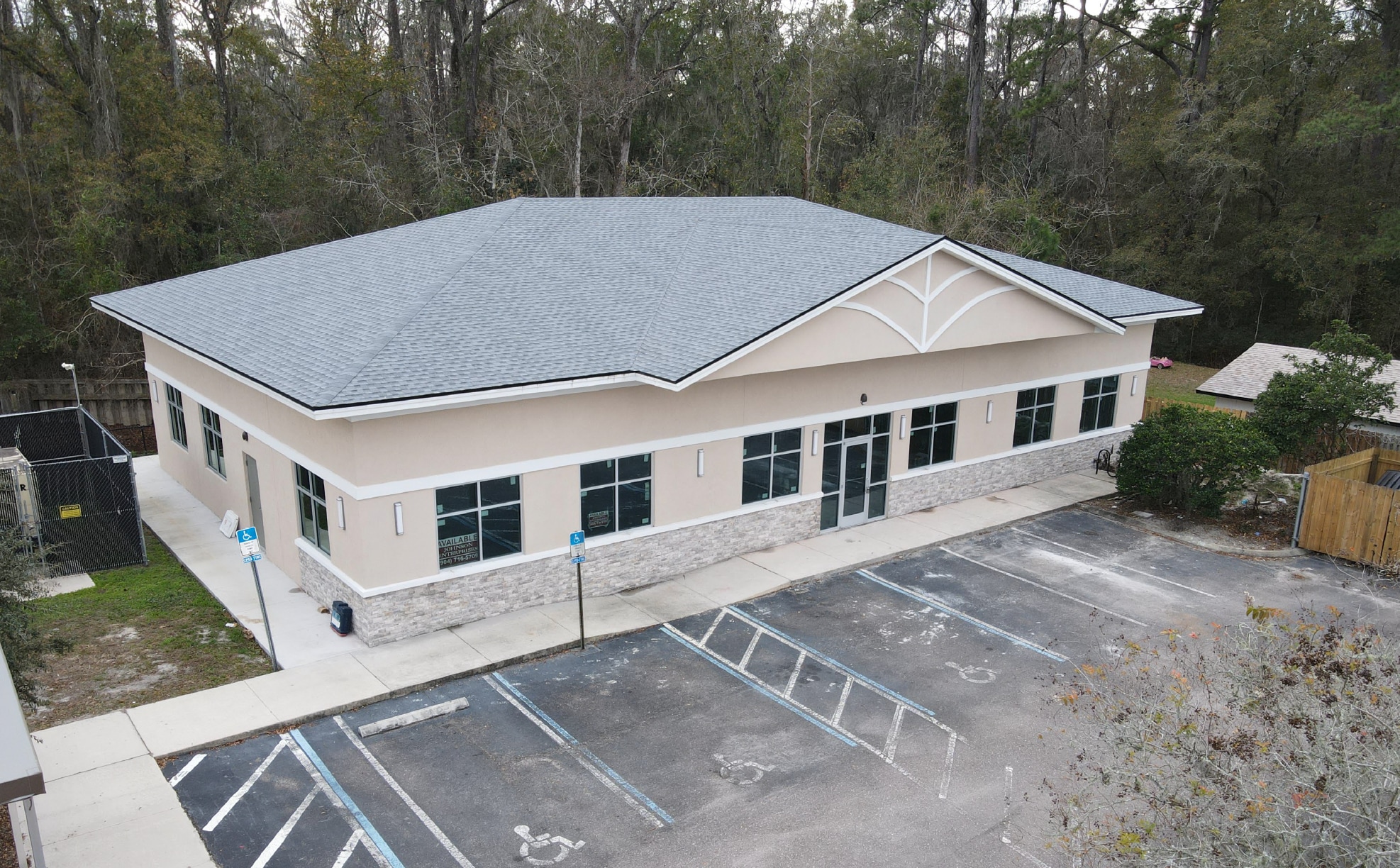 2416 Dunn Ave, Jacksonville, FL for lease Primary Photo- Image 1 of 9