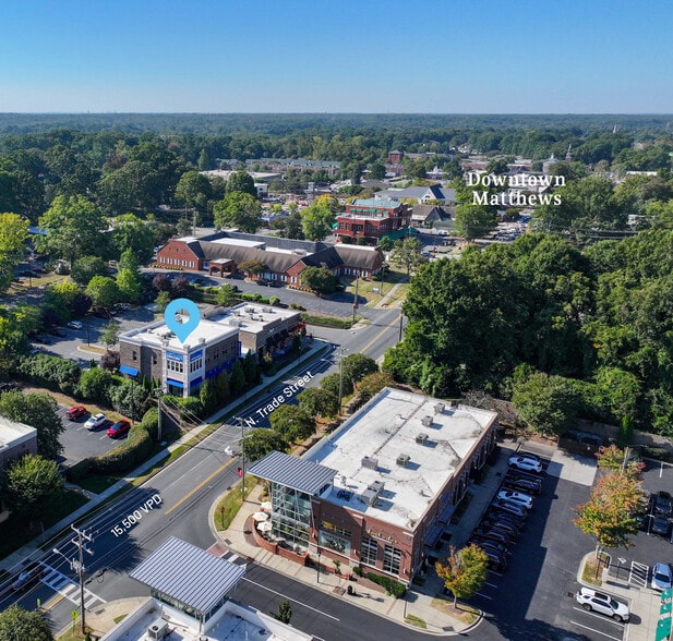 324 N Trade St, Matthews, NC for lease - Building Photo - Image 3 of 4