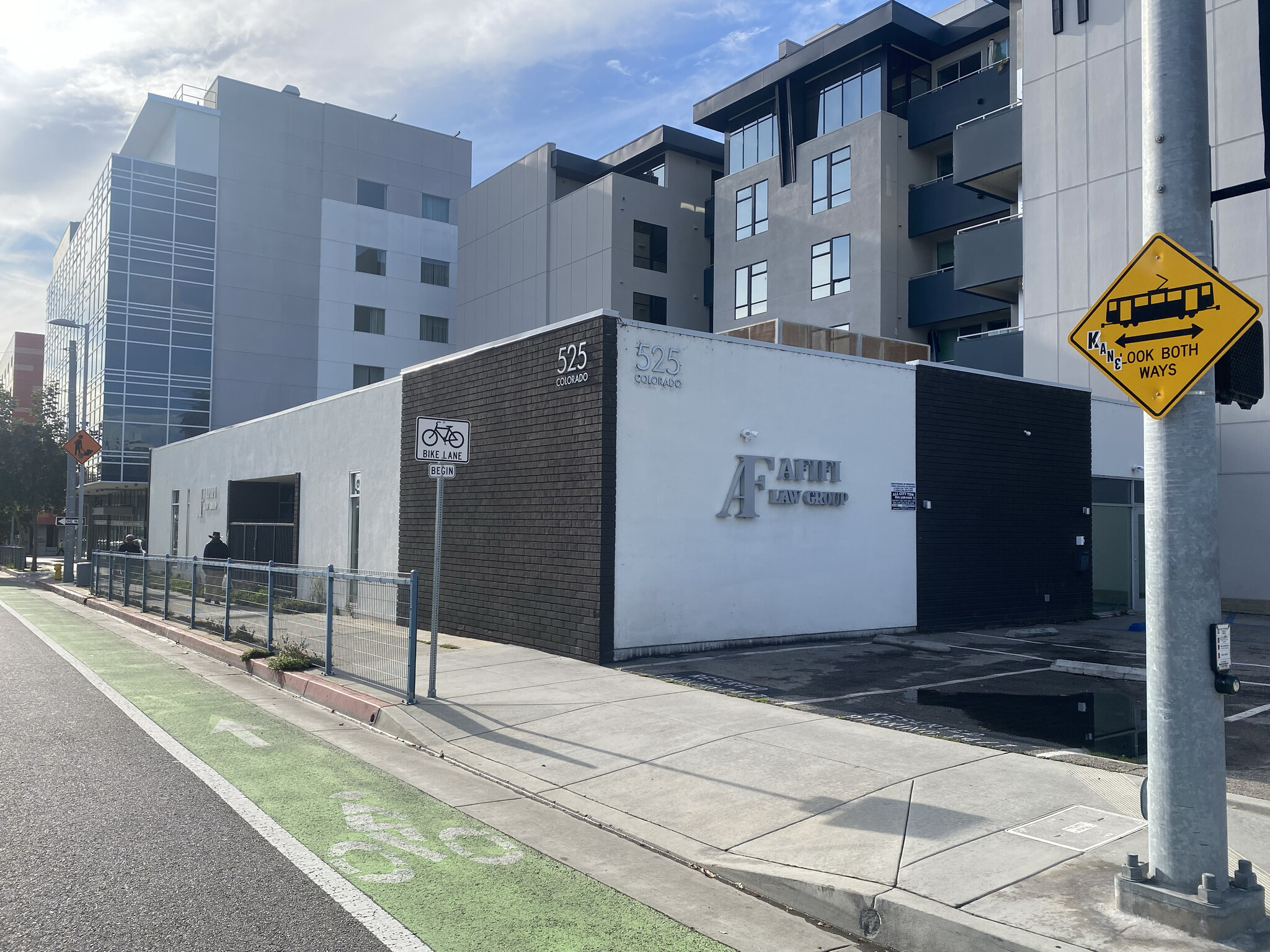 525 Colorado Ave, Santa Monica, CA for lease Building Photo- Image 1 of 21