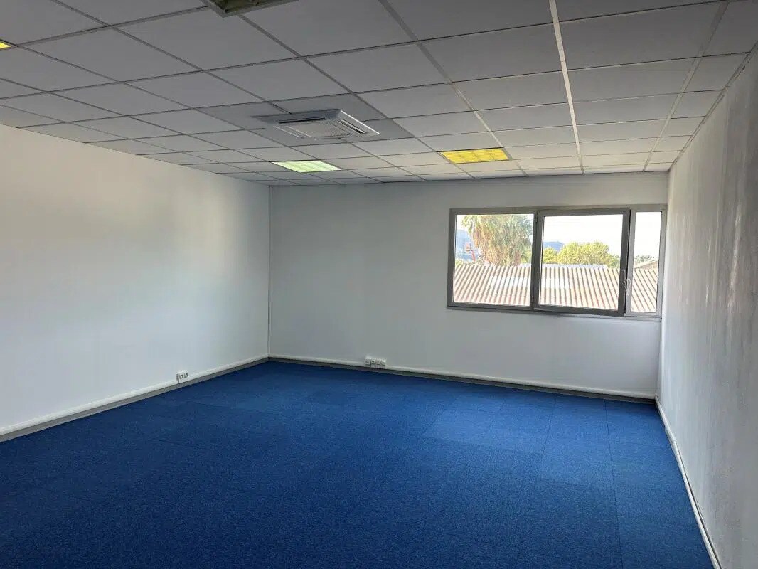 Bureau dans Aubagne à louer Photo du bâtiment- Image 1 de 5