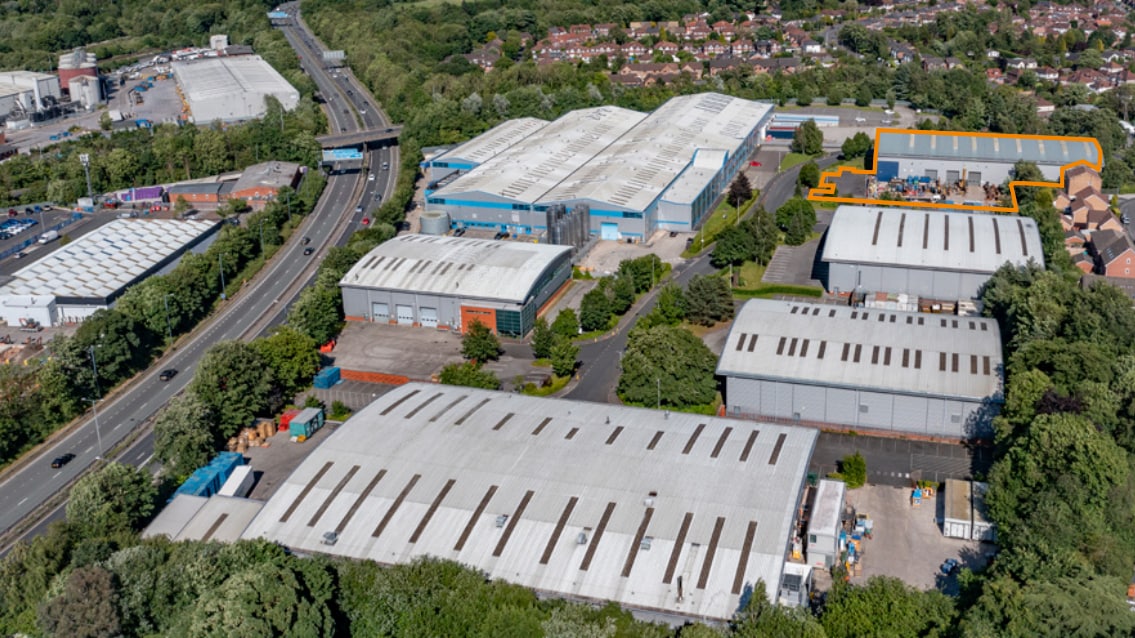 Robeson Way, Manchester à louer Aérien- Image 1 de 2