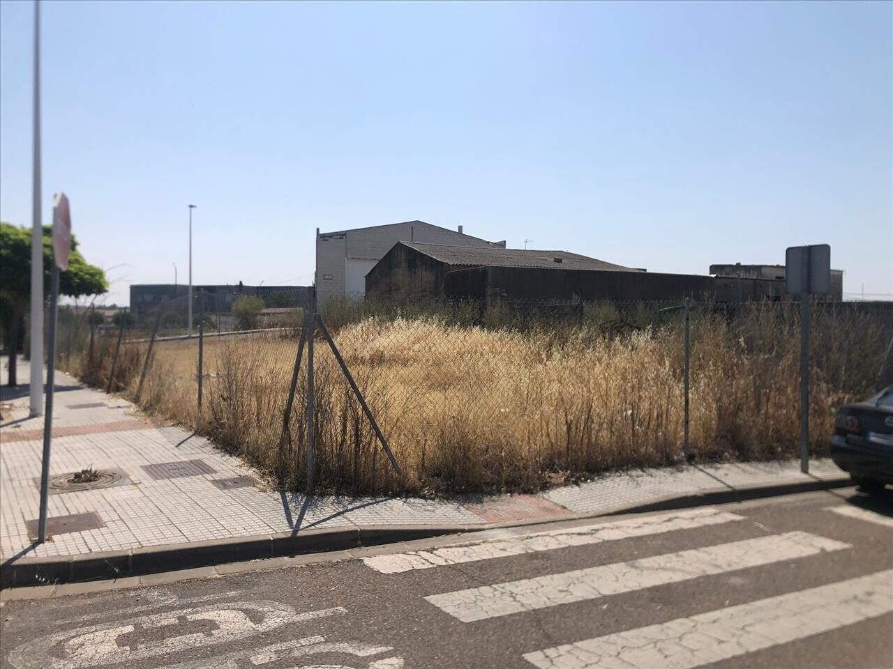 Camino Viejo de Mirandilla, Mérida, Badajoz for sale Primary Photo- Image 1 of 8