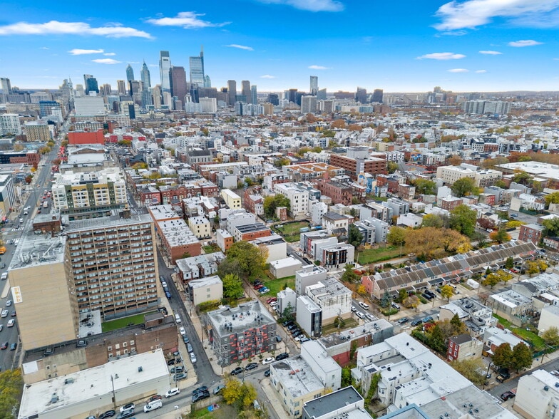 1305 N 15th St, Philadelphia, PA à vendre - Photo du bâtiment - Image 3 de 38