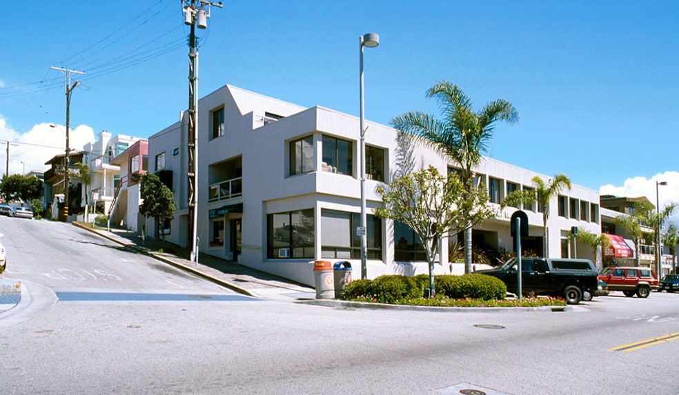 820 Manhattan Ave, Manhattan Beach, CA for lease - Building Photo - Image 2 of 3