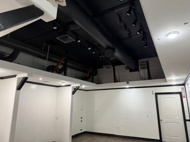 106 W Lime Ave, Monrovia, CA for lease Interior Photo- Image 1 of 6