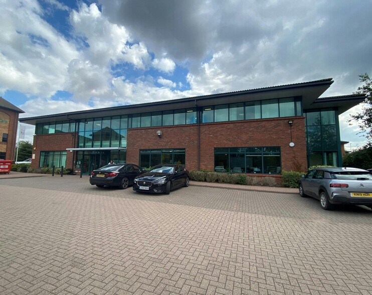 Harry Weston Rd, Coventry à vendre - Photo du bâtiment - Image 1 de 4