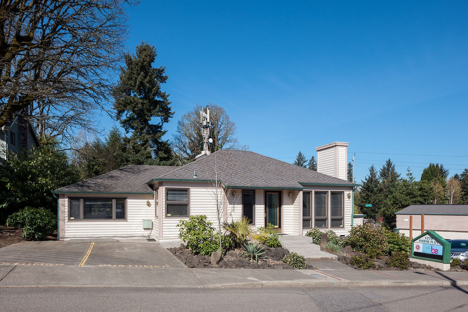 1270 SW Parrish St, Lake Oswego, OR for lease Building Photo- Image 1 of 5