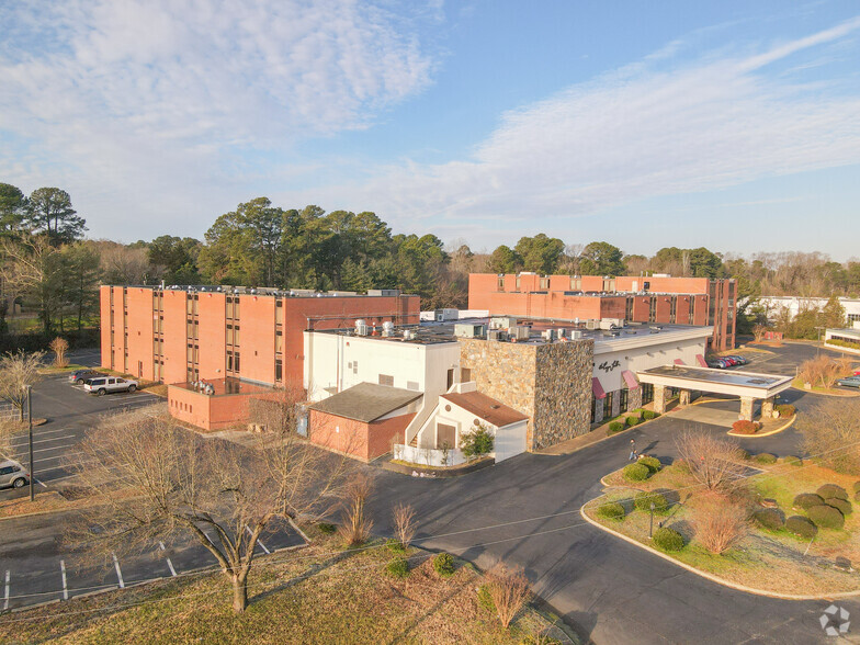 500 Merrimac Trl, Williamsburg, VA for sale - Primary Photo - Image 1 of 1