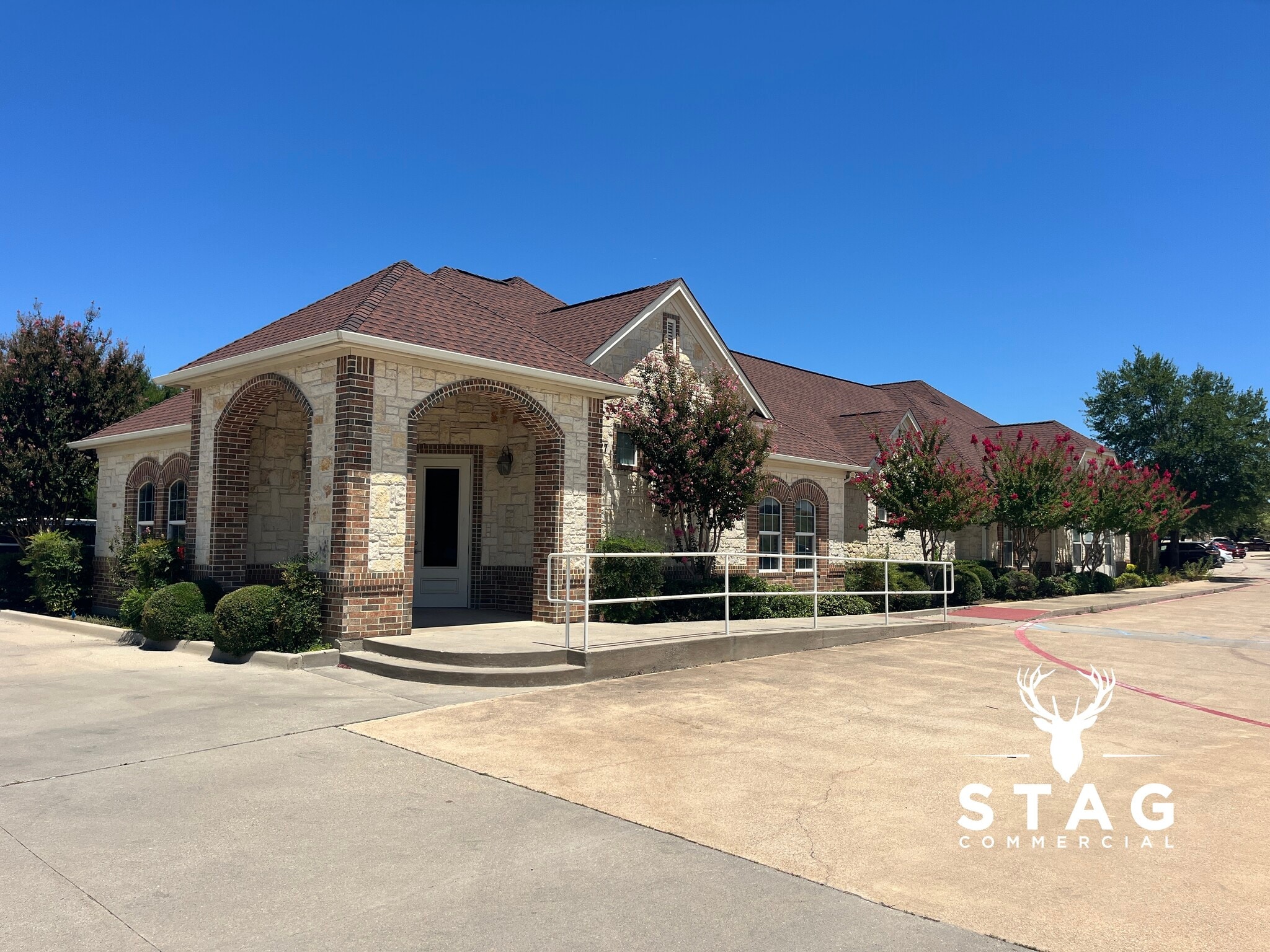 3327 Colorado Blvd, Denton, TX for lease Primary Photo- Image 1 of 8