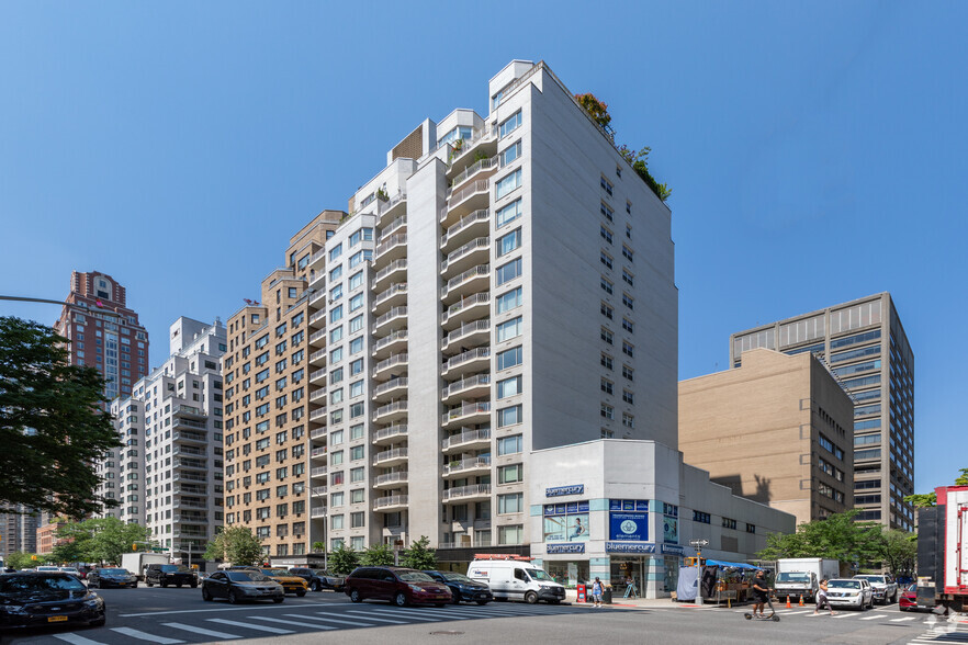 1160 Third Ave, New York, NY à vendre - Photo principale - Image 1 de 1