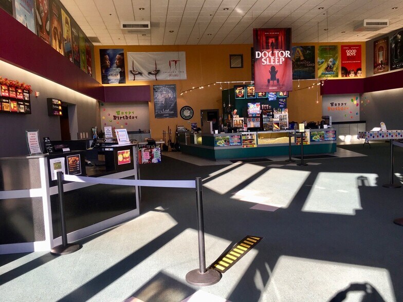 396 Old Hartford Rd, Colchester, CT à vendre - Photo intérieure - Image 2 de 4