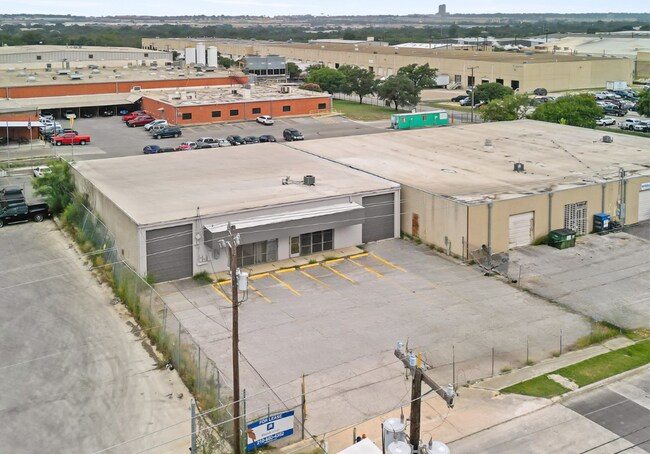 Plus de détails pour 1053 Grubb St, San Antonio, TX - Industriel à vendre
