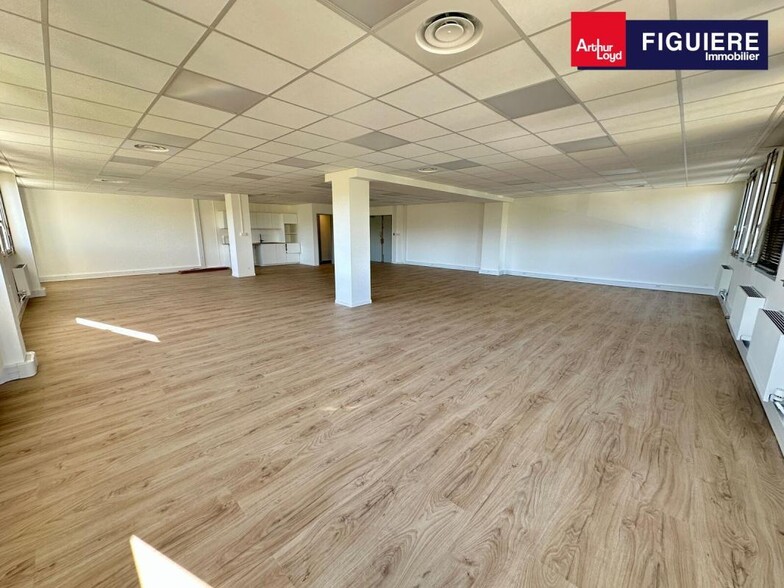80 Rue Charles Duchesne, Aix-en-Provence for lease - Building Photo - Image 3 of 14