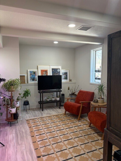 8600 W 95th St, Overland Park, KS for lease Interior Photo- Image 1 of 3