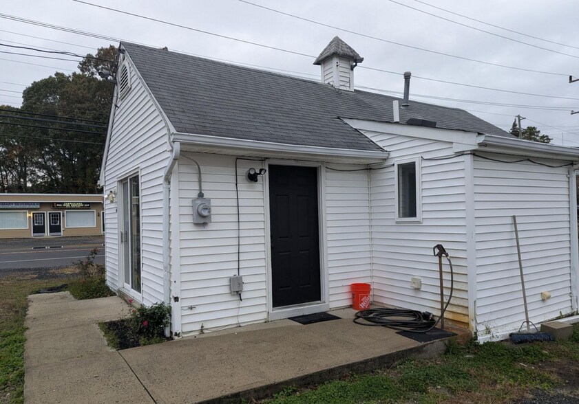 466 US Highway 9, Waretown, NJ à louer - Photo du bâtiment - Image 2 de 11