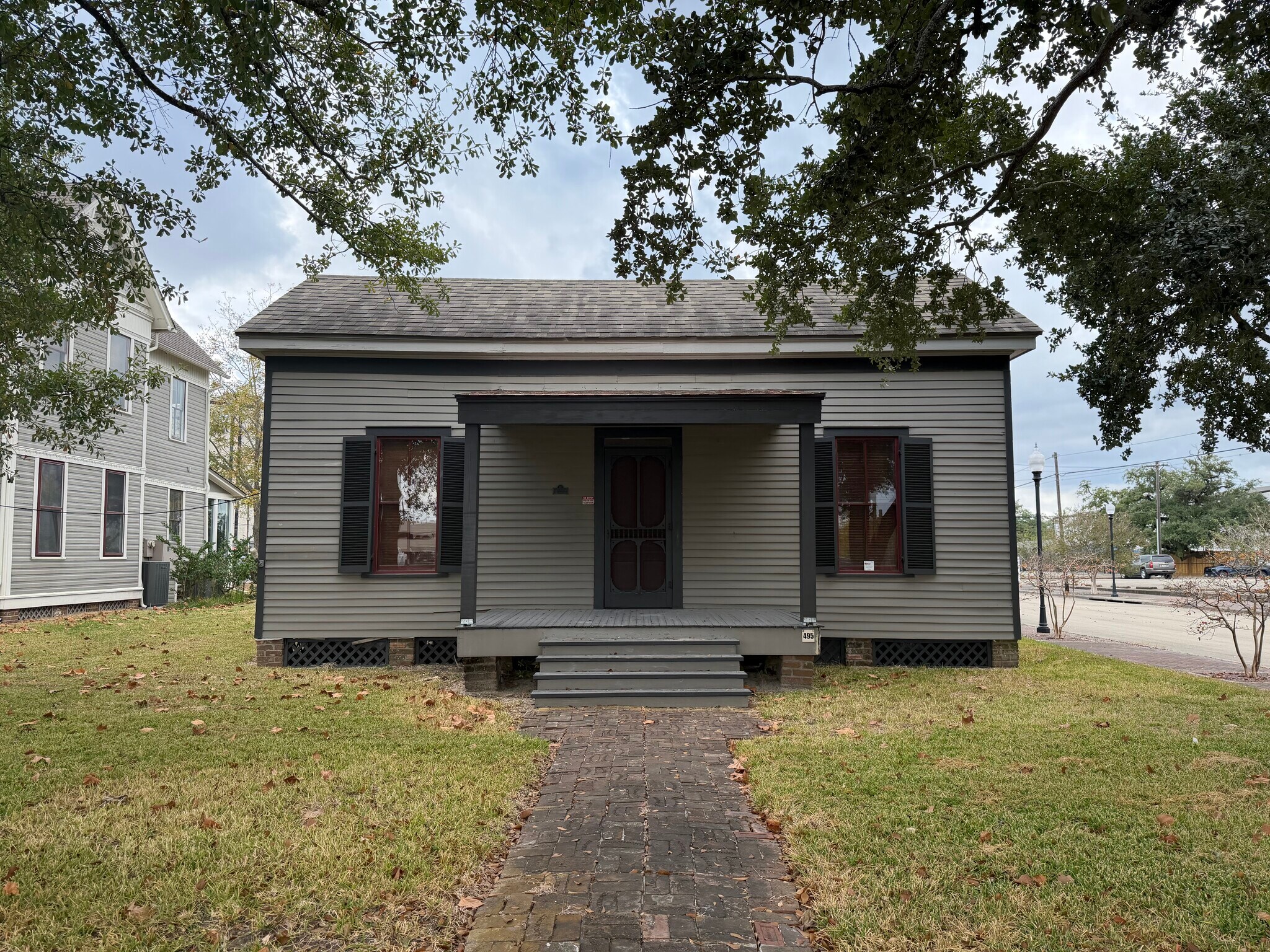 495 Pine St, Beaumont, TX à louer Photo du bâtiment- Image 1 de 4