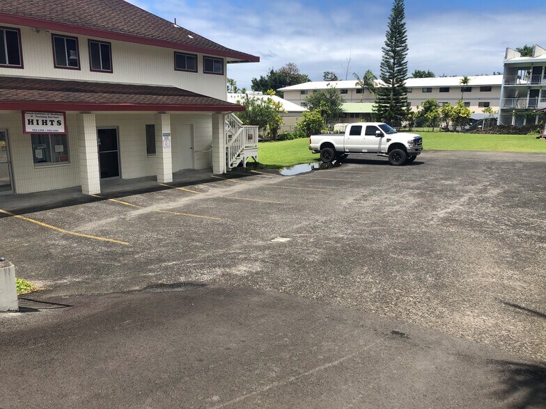 1059 Kilauea Ave, Hilo, HI à louer - Photo du bâtiment - Image 3 de 3