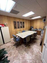 3380 Woods Edge Cir, Bonita Springs, FL for lease Interior Photo- Image 2 of 8