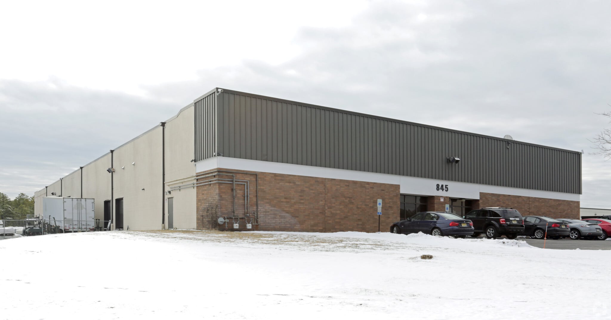 845 Towbin Ave, Lakewood, NJ for lease Primary Photo- Image 1 of 5