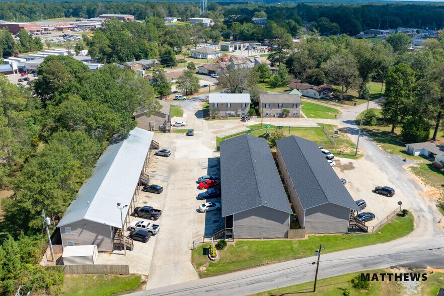 801 Main St, Ellisville, MS à vendre - Photo du bâtiment - Image 3 de 9