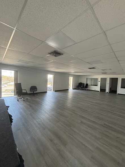 292 N Magnolia Dr, Tallahassee, FL for lease - Building Photo - Image 3 of 9