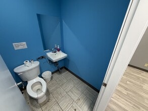 7080 River Rd, Richmond, BC for lease Interior Photo- Image 2 of 6