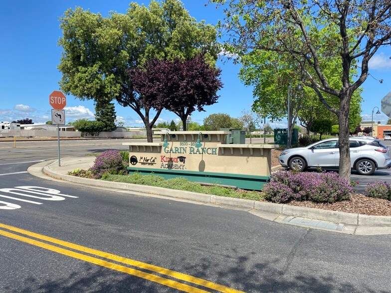 8610 Brentwood Blvd, Brentwood, CA for lease - Building Photo - Image 3 of 10
