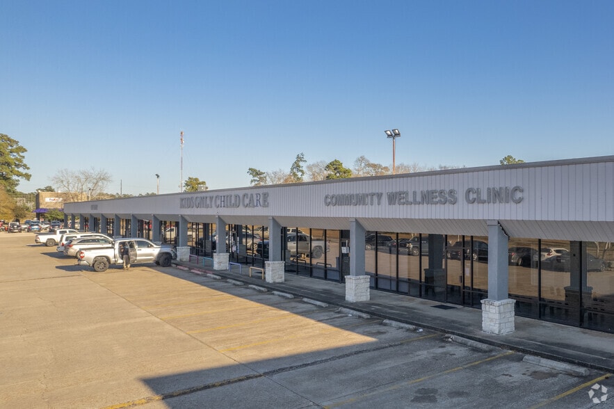 201 Enterprise Row, Conroe, TX for lease - Building Photo - Image 3 of 5