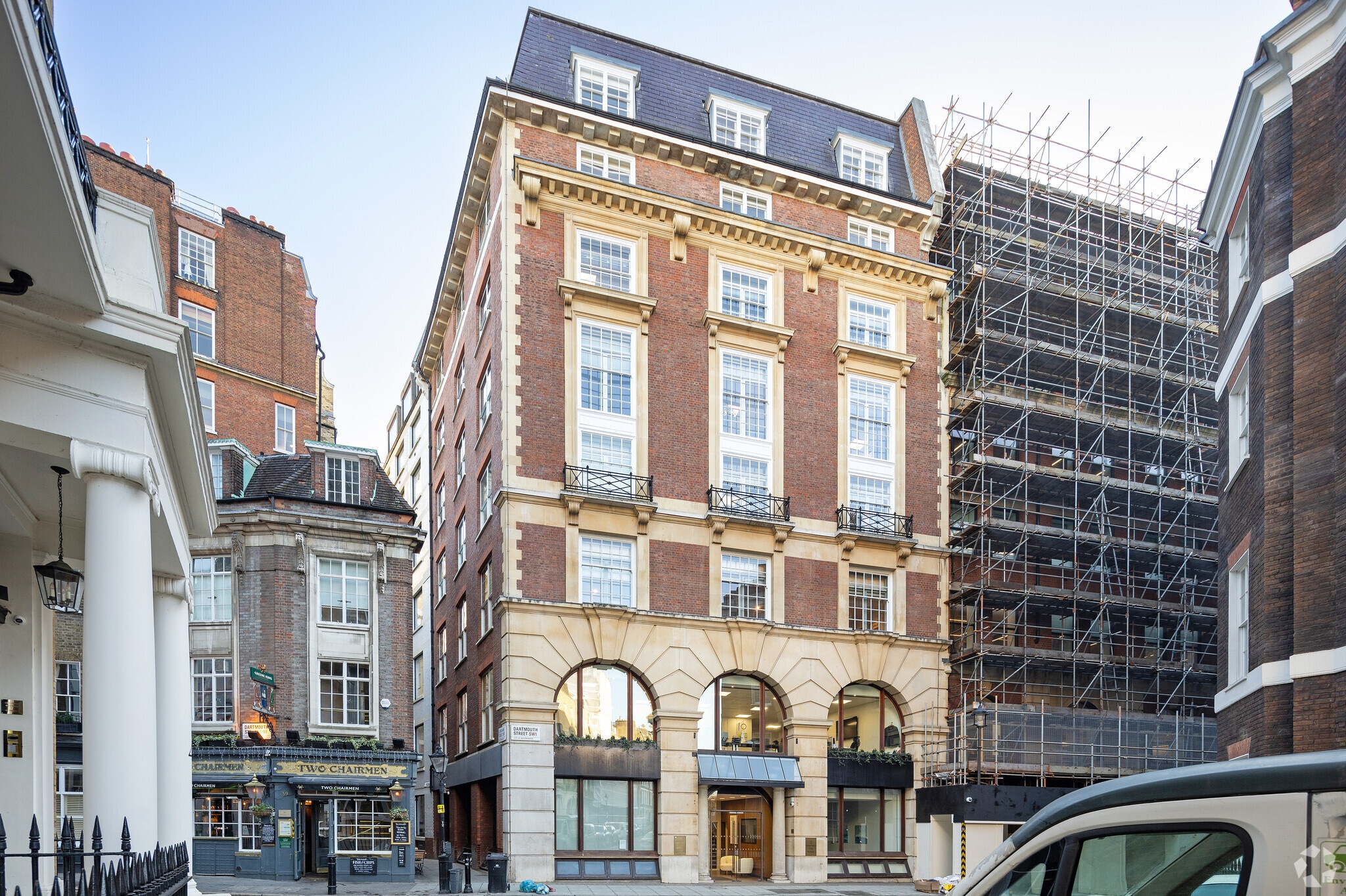 2 Queen Annes Gate Buildings, London for lease Primary Photo- Image 1 of 4