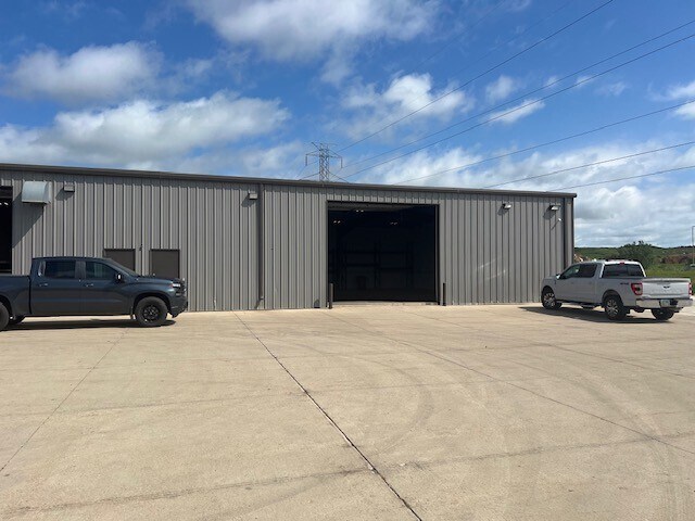 639 16th St NE, West Fargo, ND for lease Building Photo- Image 1 of 7
