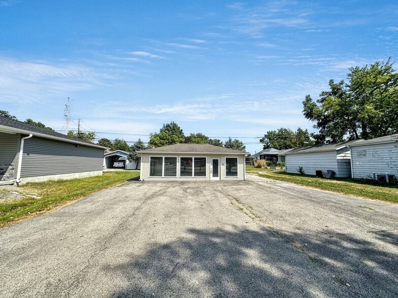 1112 S Park Ave, Herrin, IL à vendre - Photo du bâtiment - Image 2 de 14